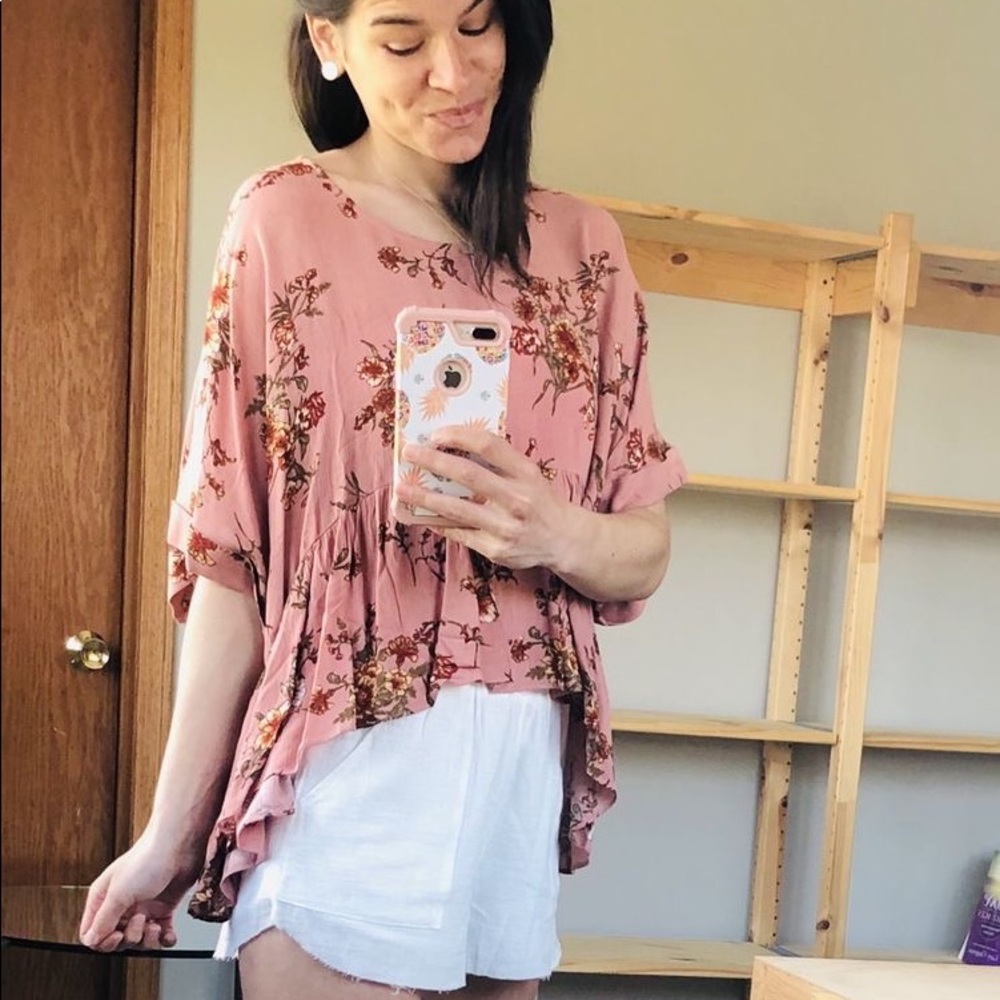 Floral High Low Short Sleeve Top